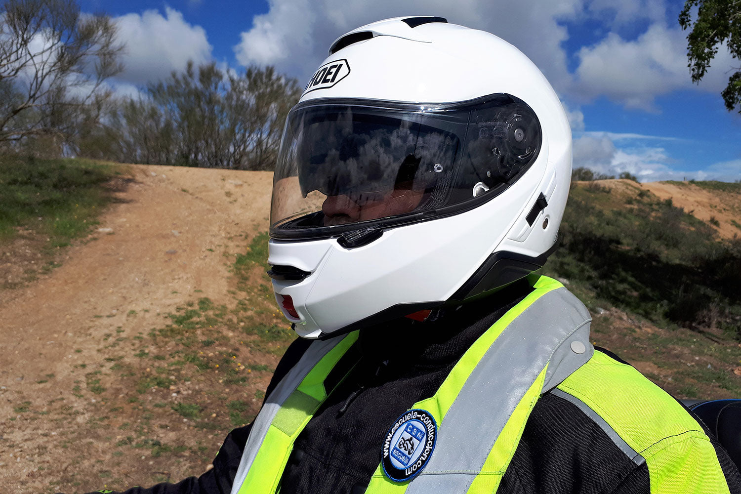 Cómo elegir un casco de moto: todo lo que debes saber antes de compra